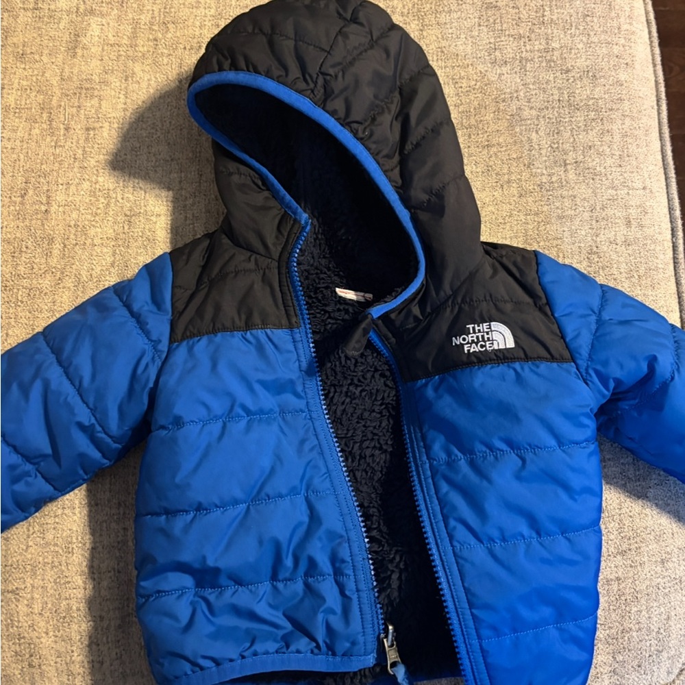 Baby north face reversible fleece puffer jacket size 12-18 months